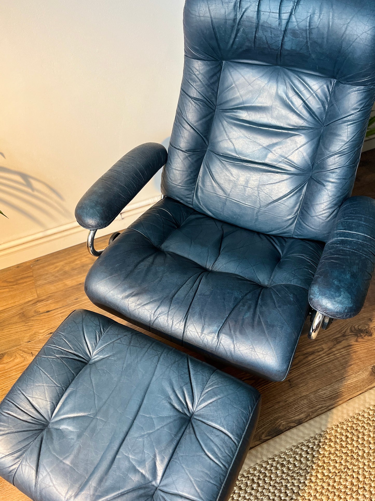 Erkones Stressless 1970s Leather Armchair & Foot Rest