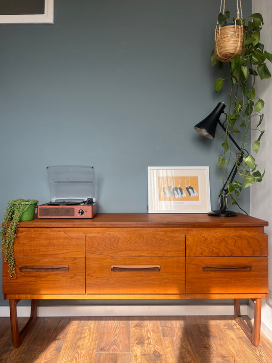 Albro Mid Century Chest of Drawers/Sideboard